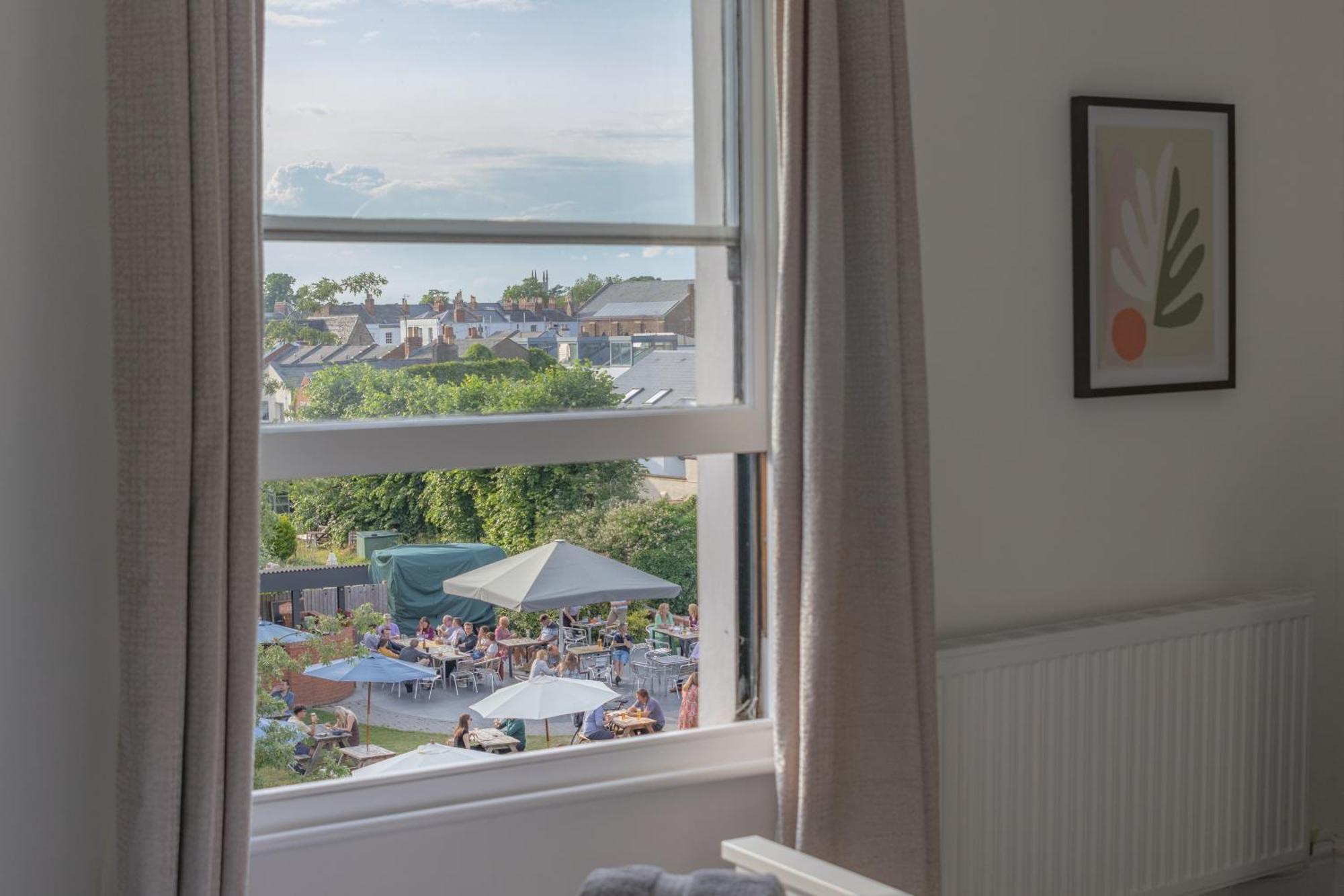 Fabulous, Vibrant, Town House, Central Bath Road Cheltenham Bagian luar foto