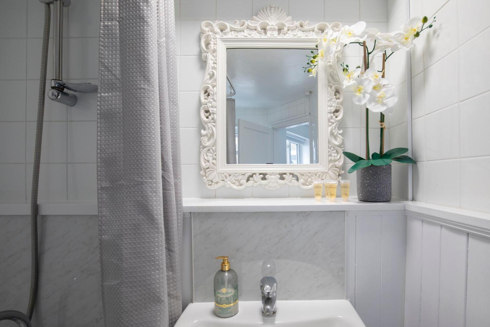 Fabulous, Vibrant, Town House, Central Bath Road Cheltenham Bagian luar foto