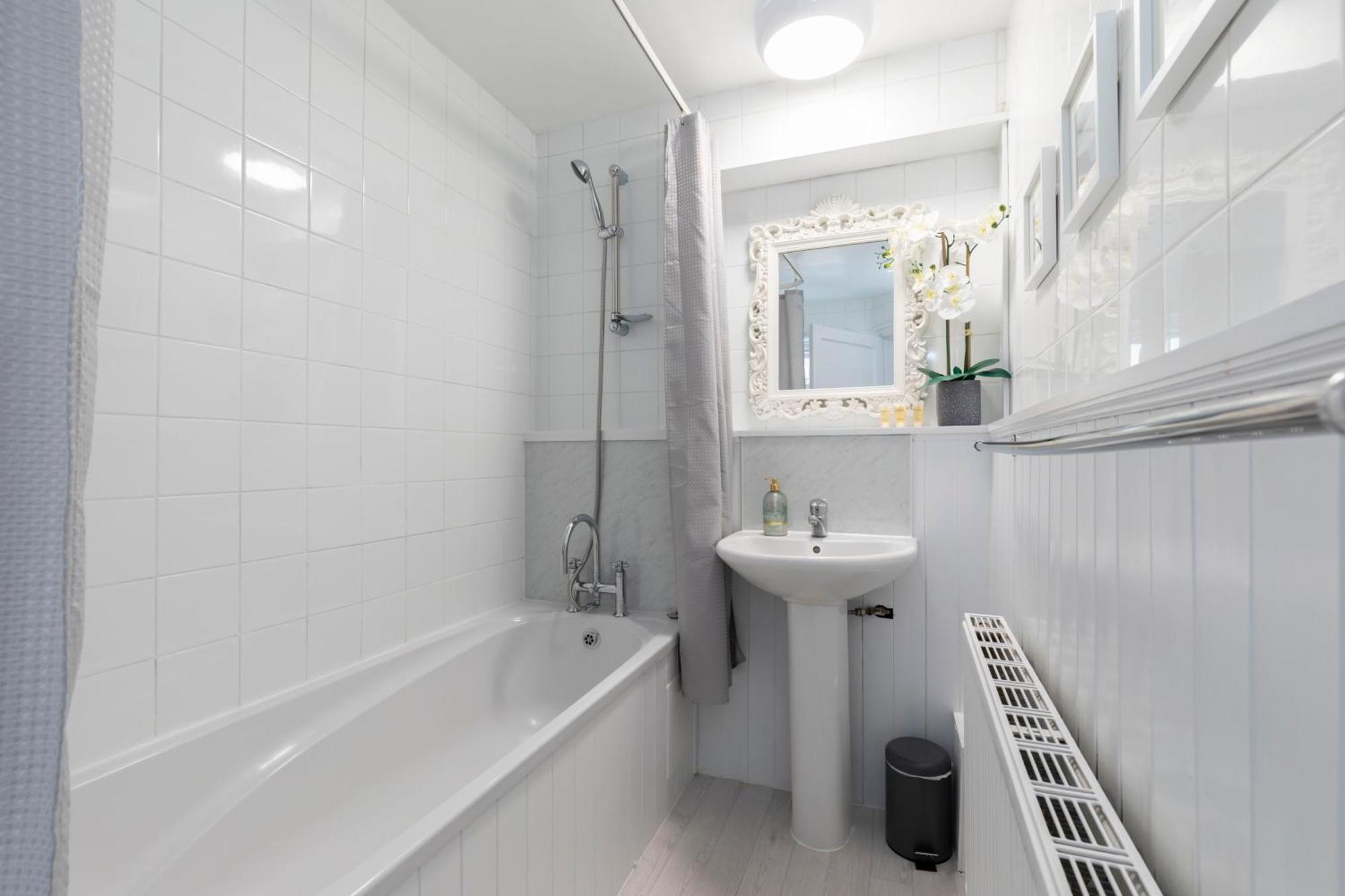 Fabulous, Vibrant, Town House, Central Bath Road Cheltenham Bagian luar foto