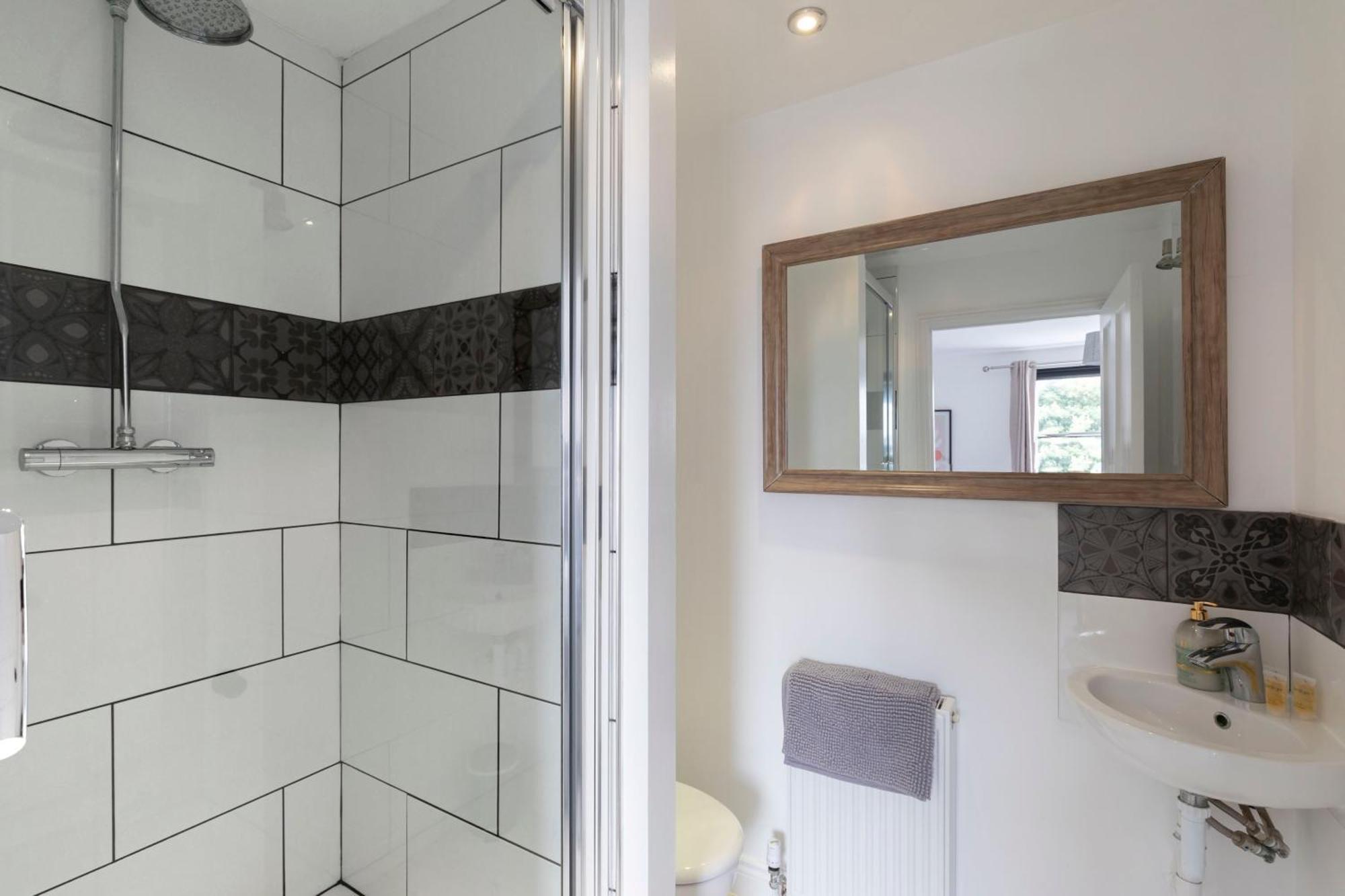 Fabulous, Vibrant, Town House, Central Bath Road Cheltenham Bagian luar foto